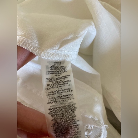 Bcbgeneration white cropped tapered long sleeve blouse shabby chic XS - Picture 7 of 7